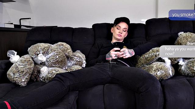 Smoking queer with tattoos licks Ebony pussy before being licked