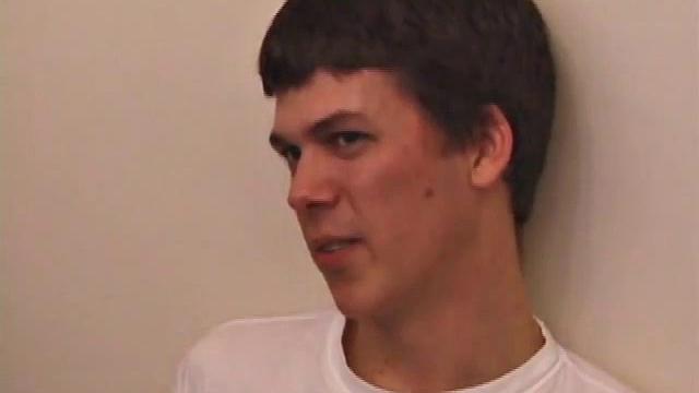 Casper Cox brags about his last conquest to Matthew Matters before they strip out their clothes. Matthew gets Casper to suck his cock then he returns the favor and they switch off until Matthew suggests fucking Casper.