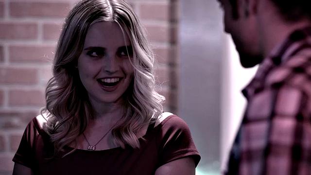 MILF stepmother penetrated in wet pussy by stepson