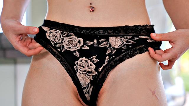 Slender Blonde Jamie Jett Pleases Boss