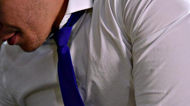 Raquels a shoe to get you off