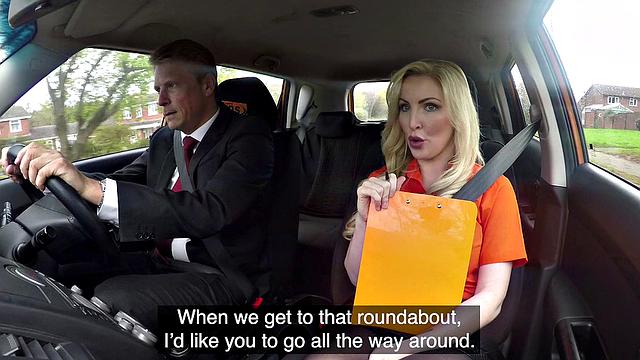 Horny dude pounds a tattooed blonde bombshell in pantyhose and work outfit