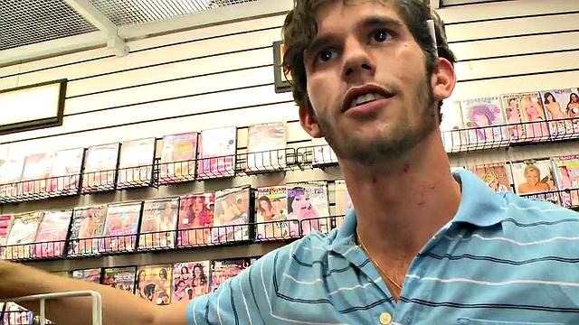 Str8 dude gets gloryhole blowjob and cums on his face