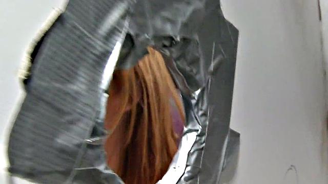 Str8 dude gets gloryhole blowjob and cums on his face