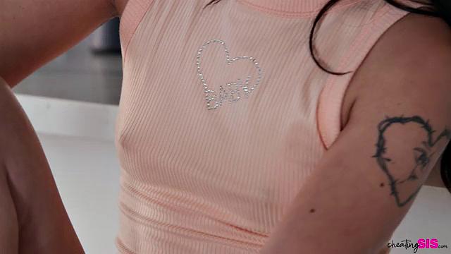 Fucking The Delivery Person - S1:E2