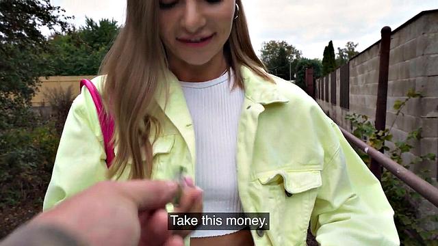 Picked up babe banged doggystyle for cash outdoors