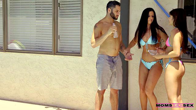 Competing with Mom - S6:E10