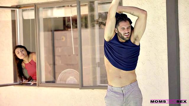 Competing with Mom - S6:E10