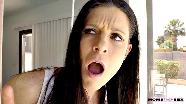 Competing with Mom - S6:E10