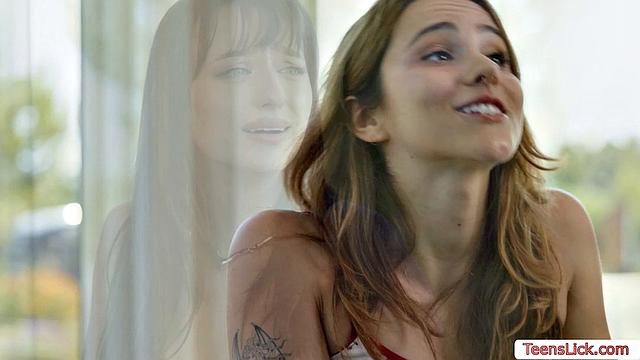 Teen lesbians finger and lick each other's pussy