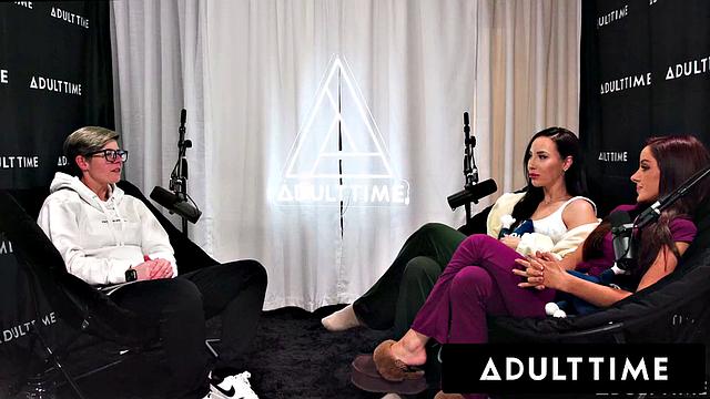 ADULT TIME - Lesbian Babes Melissa Stratton & Vanna Bardot Slutty Pussy Licking & Scissoring!