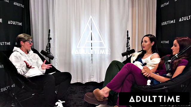 ADULT TIME - Lesbian Babes Melissa Stratton & Vanna Bardot Slutty Pussy Licking & Scissoring!