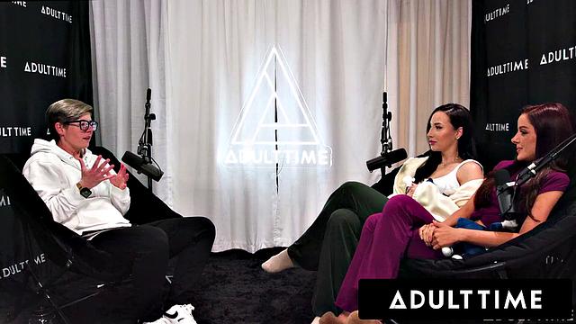 ADULT TIME - Lesbian Babes Melissa Stratton & Vanna Bardot Slutty Pussy Licking & Scissoring!