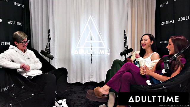 ADULT TIME - Lesbian Babes Melissa Stratton & Vanna Bardot Slutty Pussy Licking & Scissoring!