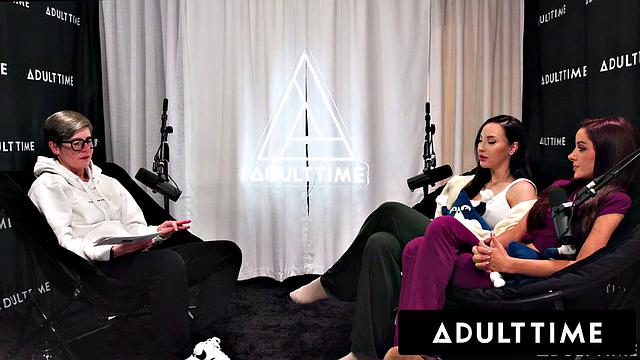 ADULT TIME - Lesbian Babes Melissa Stratton & Vanna Bardot Slutty Pussy Licking & Scissoring!