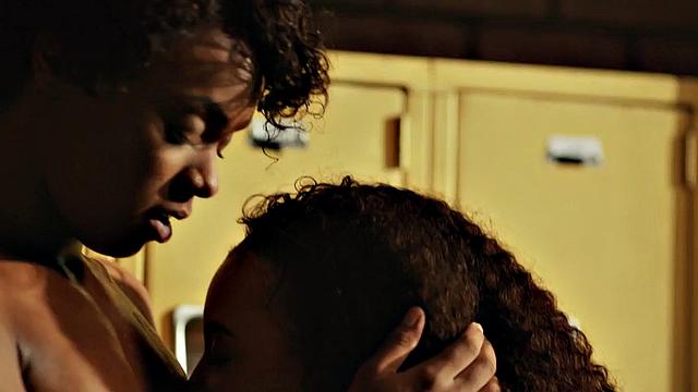 Black lesbian prison guard pussylicking inmate in lockerroom