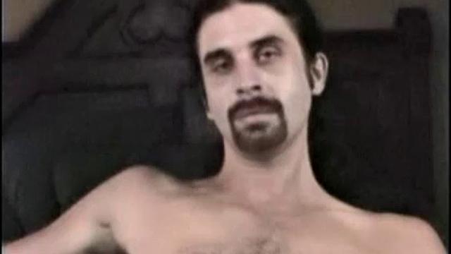 This guy bugged, wanting to do a shoot. I finally agreed, just so he would stop calling. Ron is too much of a queen for this site.