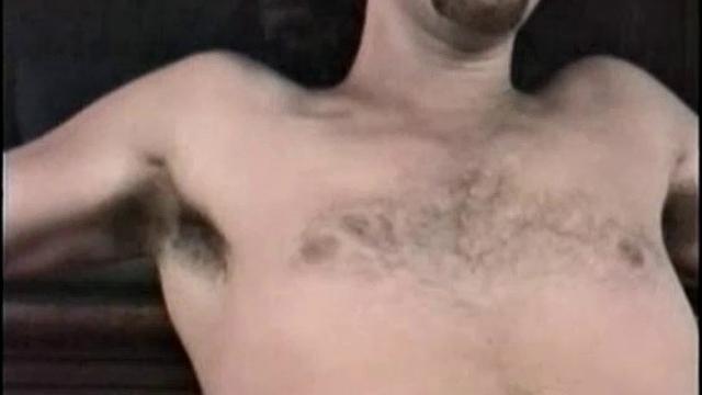 This guy bugged, wanting to do a shoot. I finally agreed, just so he would stop calling. Ron is too much of a queen for this site.