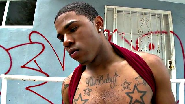 Inked Ebony picked up and fucked outdoors in public