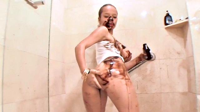 Teen Paris Milan spread chocolate all over the body