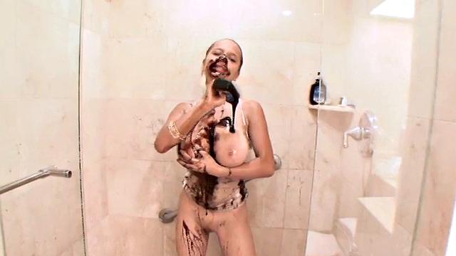 Teen Paris Milan spread chocolate all over the body