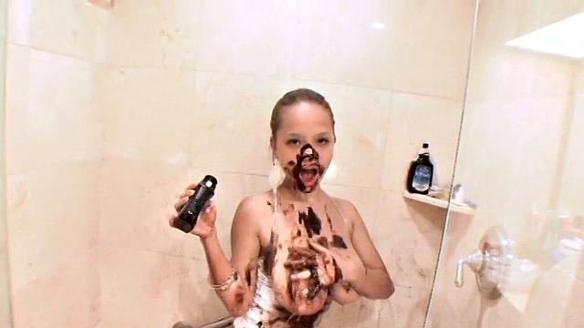 Teen Paris Milan spread chocolate all over the body