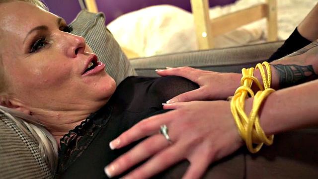 Busty hostel MILF strapon smashes lesbian bigass roommate