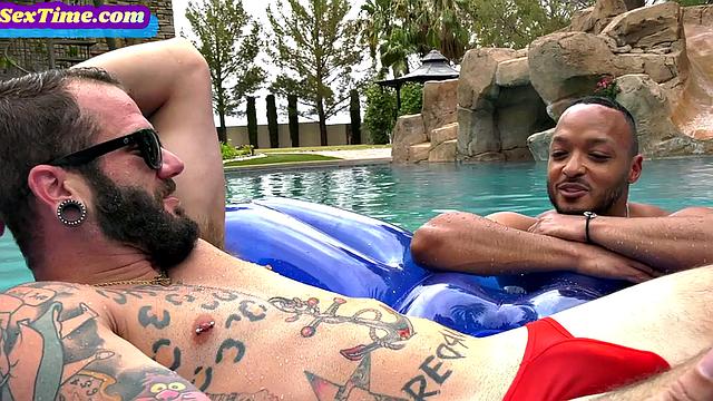 Bisexuals love fucking nympho in tight pussy hole