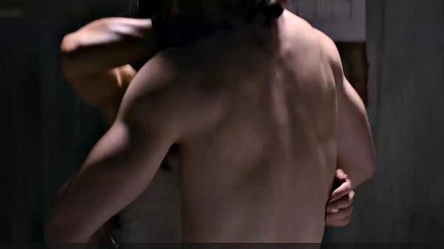 Sophie Skelton video