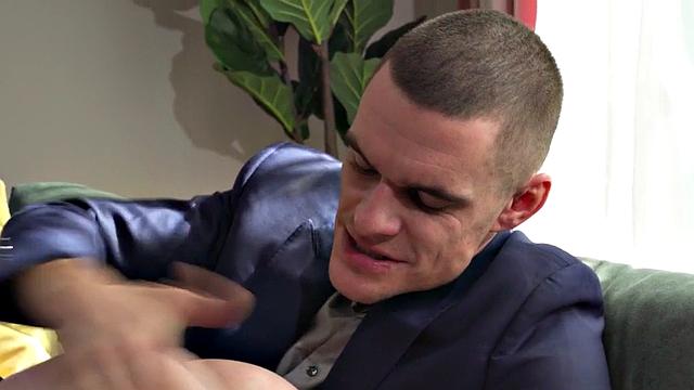 Sinful inked babe in stockings gets her pussy licked