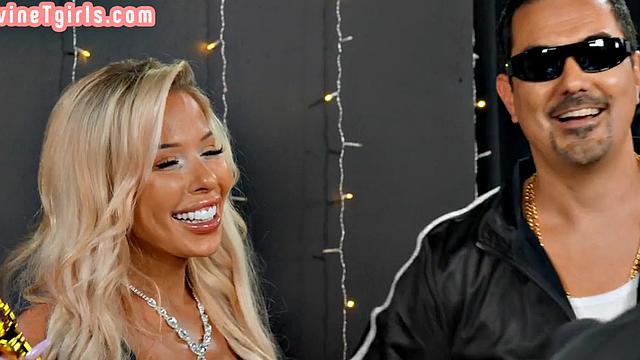 Transgender beauty banged in ass in missionary