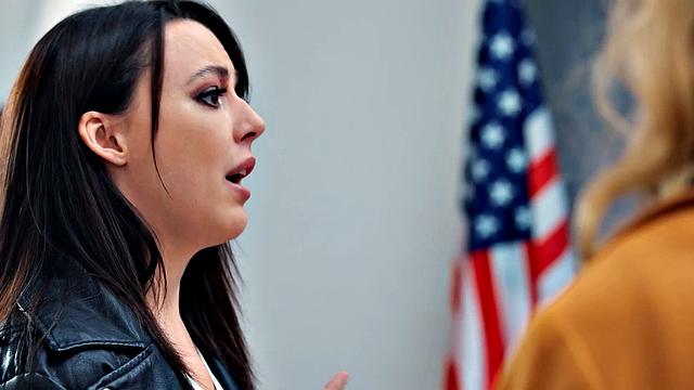 ерика черри и уитни райт ругаются, а потом трахаются так, что забывают спор