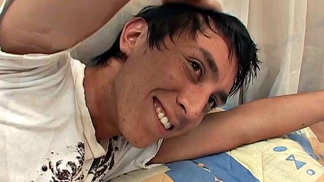 франсиско наказывает жерардо латино стволом, смех и стоны впридачу