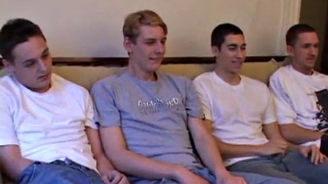 4 Boys Blowing Dick