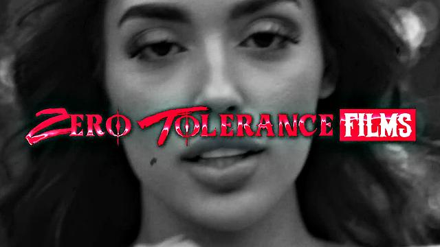 степбрат решил показать, что на кухне не только едят