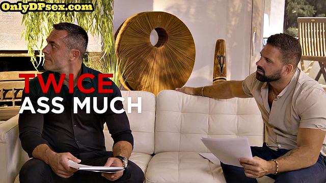 Big blonde babe nailed in DP