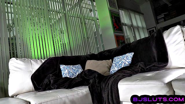 Cumthirsty cutie gives blowjob to her lover