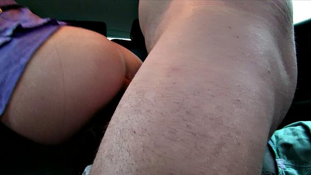 18 Year Old Gets Her Tight Pussy Stuffed With Cabbie's Big Cock