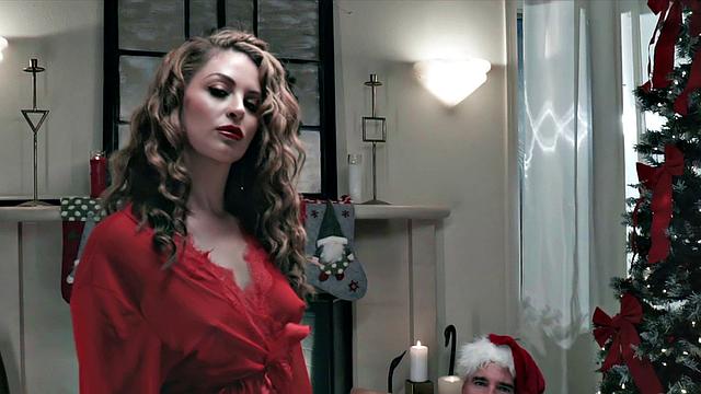 Crystal Taylor - Bad Santa