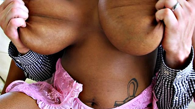 Rachel Raxxx fucks dad's friend