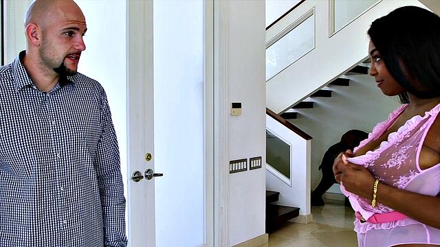 Rachel Raxxx fucks dad's friend