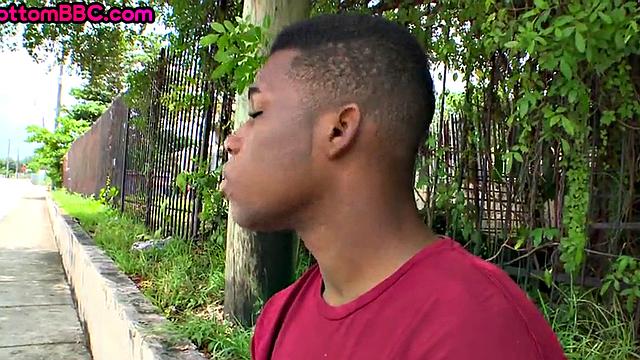 Ebony stud pulled public fucked outdoor by white top