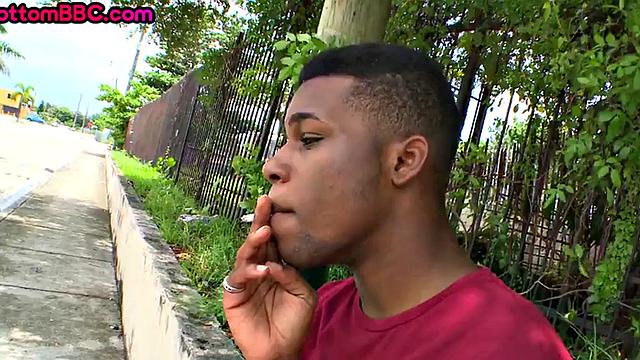 Ebony stud pulled public fucked outdoor by white top