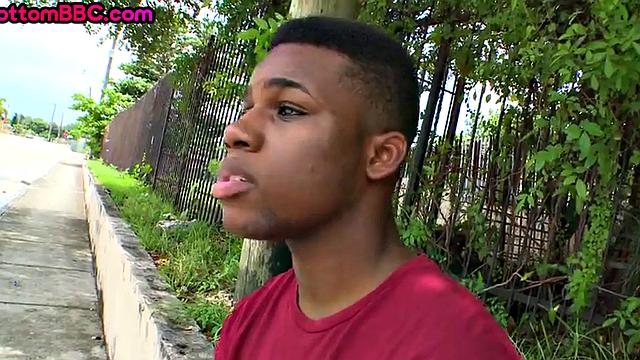 Ebony stud pulled public fucked outdoor by white top