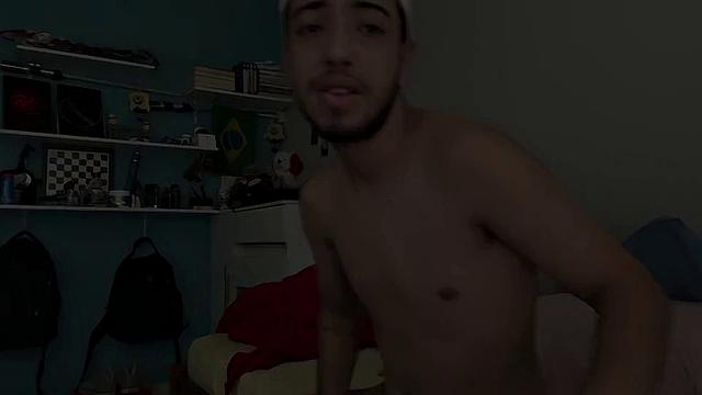 Henry Lynes Enjoys Big Cock In the Bedroom
