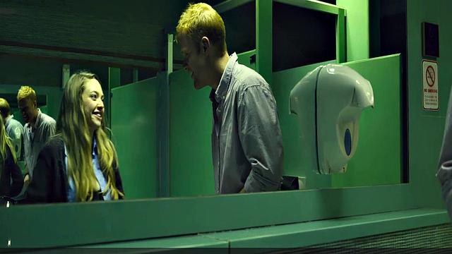 Amanda Seyfried in underwear rough sex