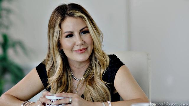 Mother Exchange 9: scene 3- Seductive Sneaky