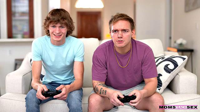 Let's Bang My Stepmom - S20:E4