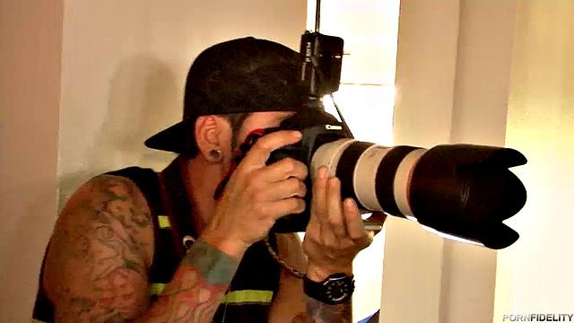 sadie swede и kelly madison жарко трахаются за кулисами