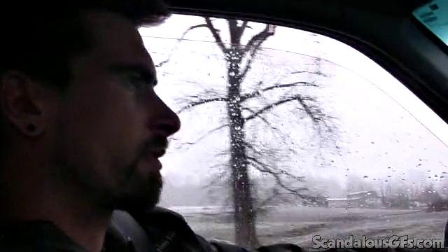 Sexy GF Shows Her Pussy In The Car